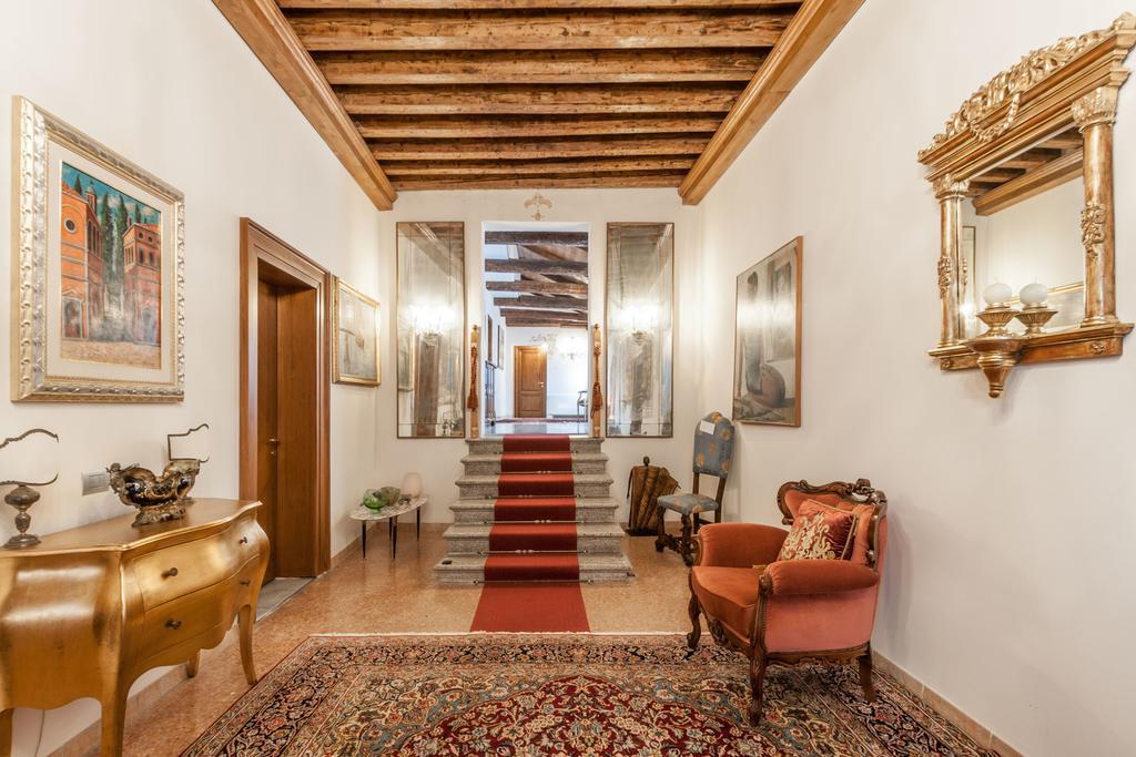 Palazzo Della Torre Apartment Venice Luaran gambar