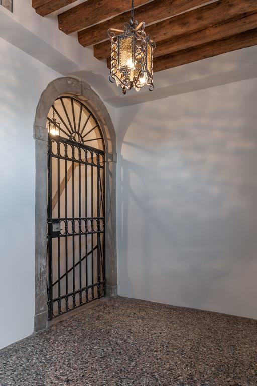 Palazzo Della Torre Apartment Venice Luaran gambar